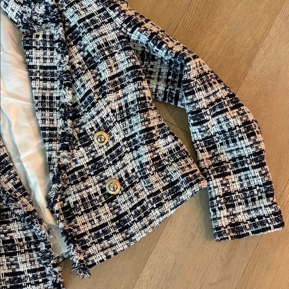 LIKE NEW Zara Textured Double Breasted Blazer Cropped Size Small - Picture 5 of 6